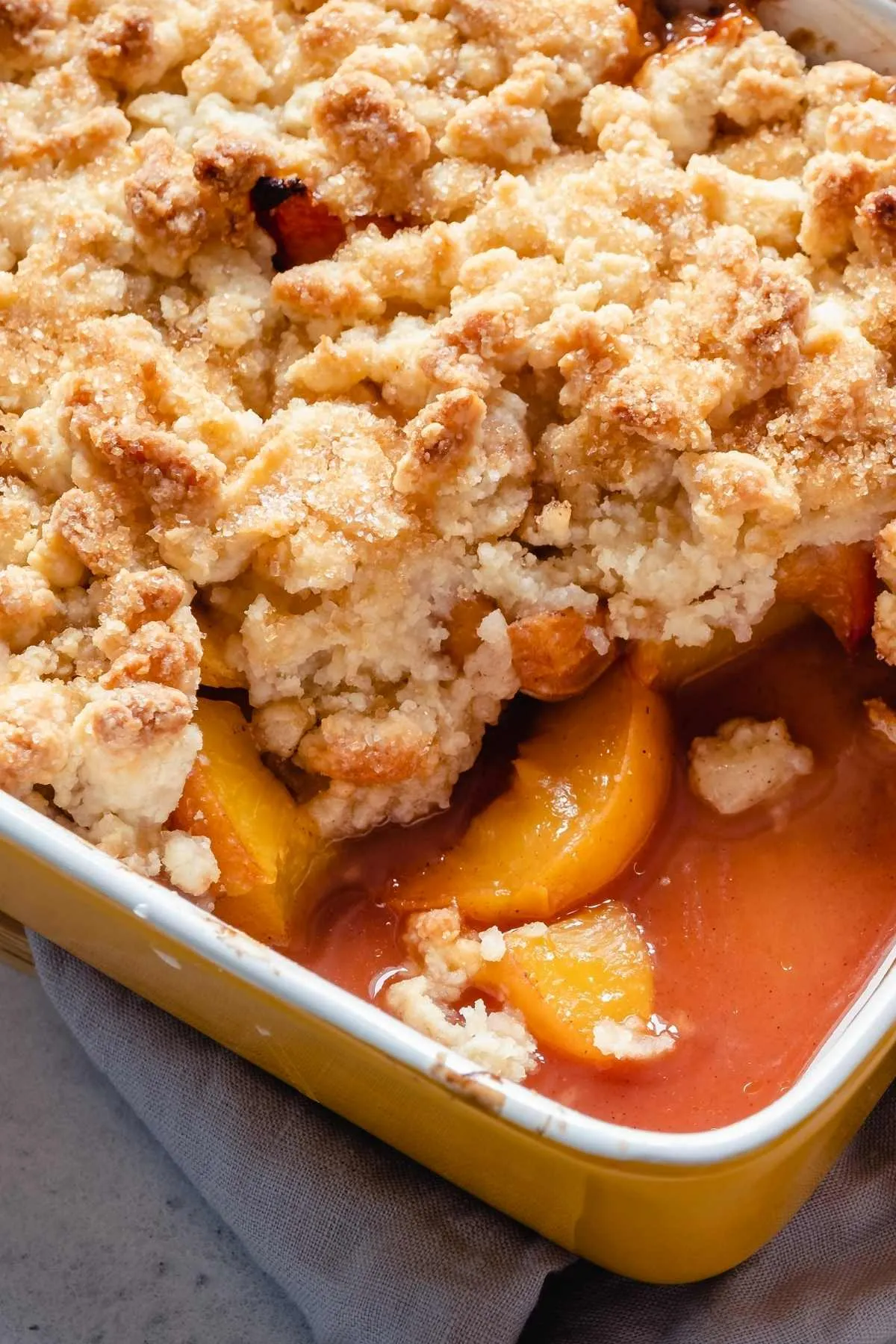 Peach-Cobbler-with-Cake-Mix-01