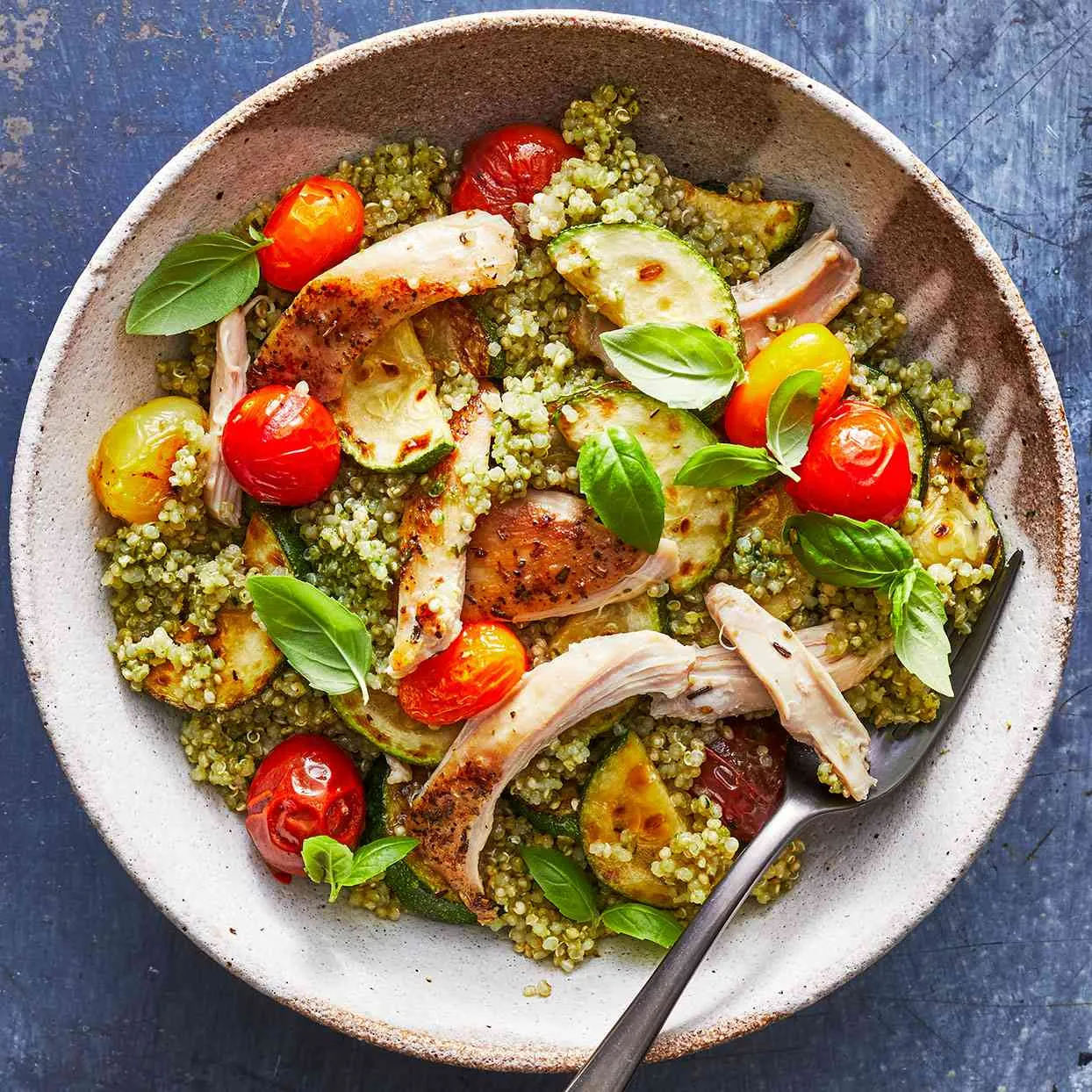 pesto-chicken-quinoa-bowl-1244-0f236f2ffc5d4f8b8f1c1188a59123b6 (4)